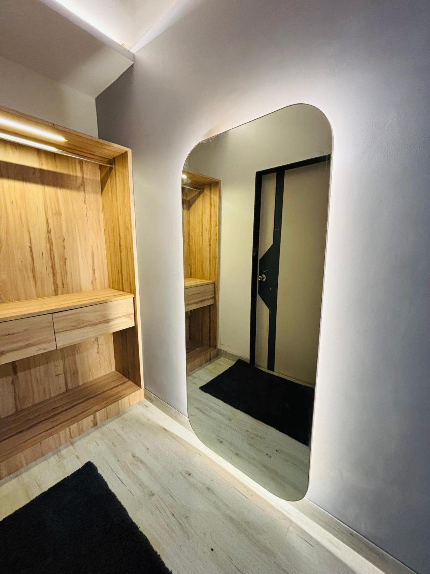 The Lavish Stay Varanasi Exterior foto