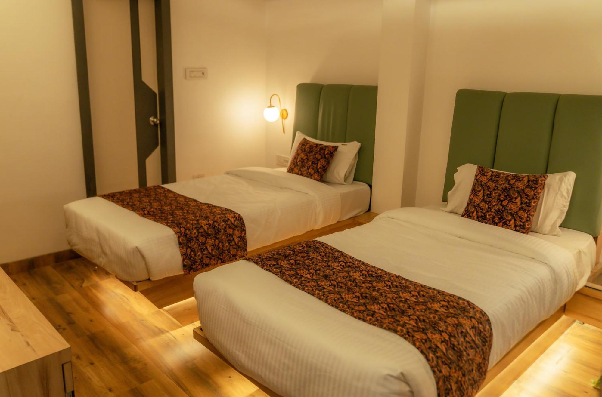 The Lavish Stay Varanasi Exterior foto