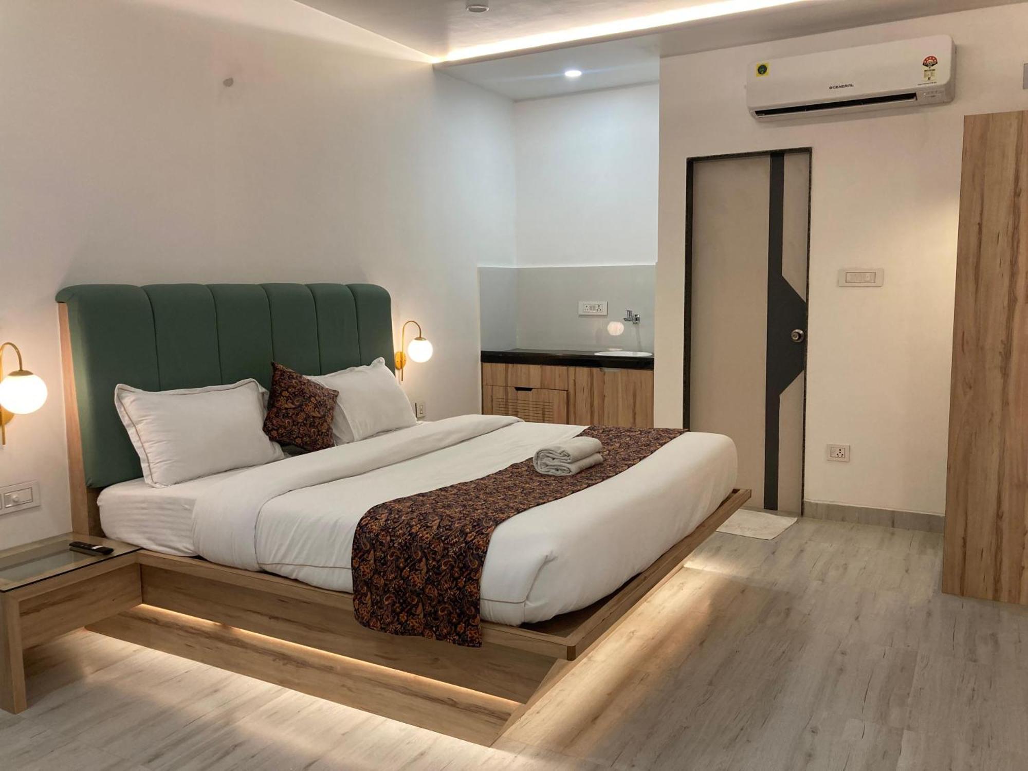The Lavish Stay Varanasi Exterior foto